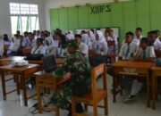 Kodim 1508/Tobelo Beri Wasbag ke Siswa SMA di Halut