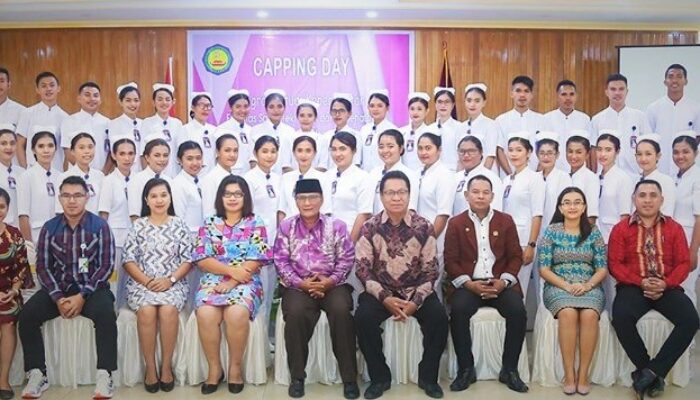 47 Calon Perawat Unhena  Ucap Janji di Capping Day