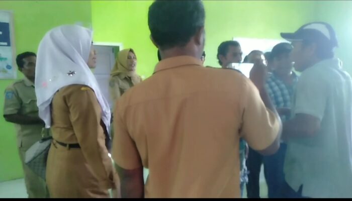 Staf Camat Bikin Onar