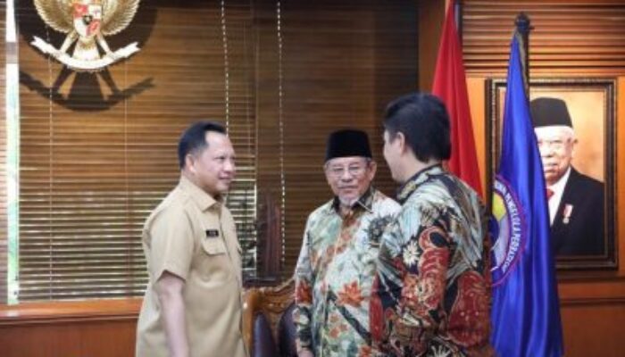 Tito Ancam Pecat Kada yang Absen di Rakor Pilkada