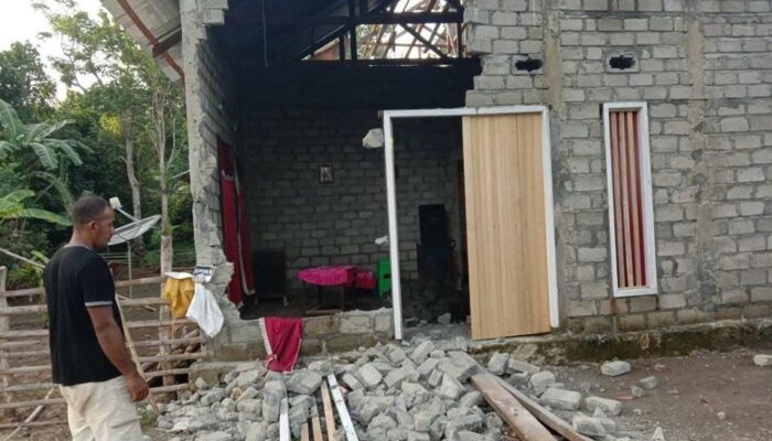 Diguncang Gempa, Belasan Rumah di Loloda Utara Rusak