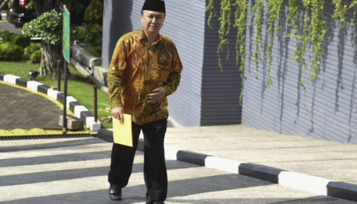 Gus Amik