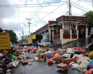 Mobil Sampah Berhenti Beroperasi di Ternate
