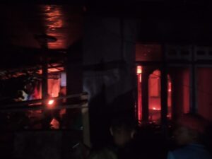 Bangunan Kontrakan di Malifut Terbakar, Kerugian Capai Rp.200 Juta