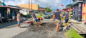 Pemerintah Dimana!, Jalan Pelabuhan Rusak Diperbaiki Pemuda Rawajaya
