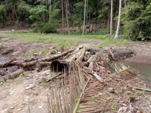 Jembatan Darurat Galela-Loloda Ambruk