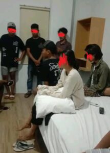 Satpol Ringkus Waria-PSK Pesta Lem Eha-Bond