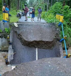 Jembatan Ambruk di Oba Tunggu Hasil Rapat