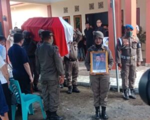 Kerangka Mantan Sekda Halut Dipulangkan