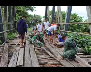 Satgas TMMD ke-114 Perbaiki Jembatan Makarti