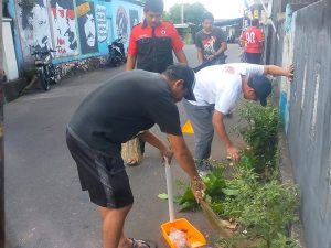 Aksi Bersih Lingkungan Sambut HUT Ormas Oi ke-23