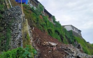 Belum Setahun Dibangun, Proyek Tanggul Rp 1,2 Miliar Ambruk