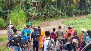Upaya Tim Kesmas-HRP PTNHM Halmahera Sambangi Pasien Asal Galut Terhambat Banjir