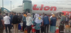 Penerbangan JCH Flight 3 Sempat Delay Sejam Di Bandara Baabullah, Tapi Selamat Sampai Makassar