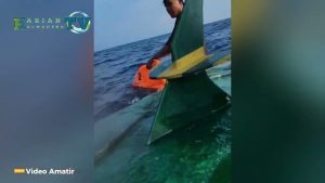 VIDEO : Bawa 5 Penumpang Termasuk Sekretaris Bawaslu Malut, Speedboat Rute Sidangoli Ternate Tenggelam