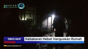 VIDEO : Sejumlah Pemuda Bunyikan Tiang Listrik Akibat Kebakaran Hebat Hanguskan Rumah