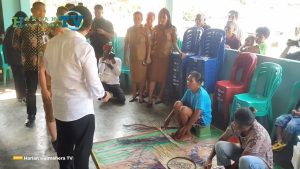 VIDEO : Kerajinan Tangan Dan Produk Lokal Desa Talaga Paca Ditinjau Serta Dicicipi Sekjen Kemendes PDTT RI