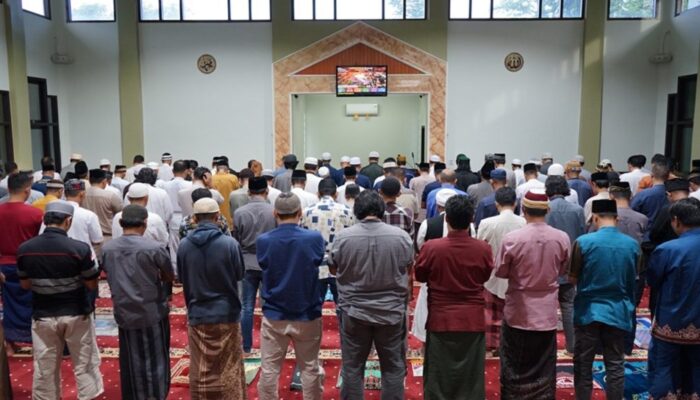 Karyawan NHM Gelar Halal Bihalal Usai Salat Idul Fitri 1445 H di Site Gosowong