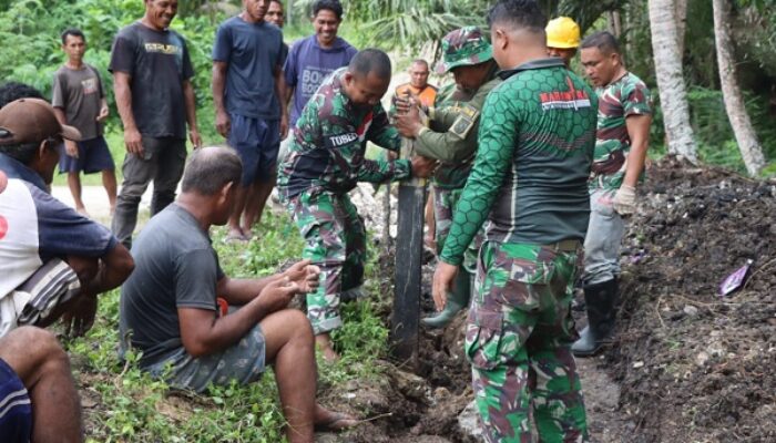 Program TMMD ke-120 di Desa Igo, Warga-Satgas Kerjakan Proyek Drainase 300 Meter