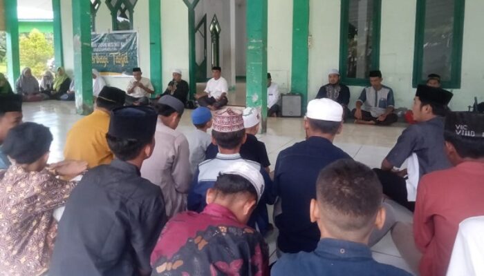 Kenang Dedikasi Alm. KH Abdul Gani Kasuba, Alkhairaat-NU Halut Kirim Do’a Hingga Berbagi Santunan