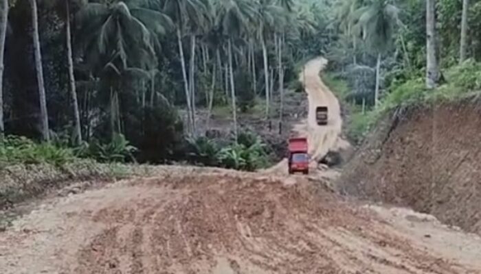 Menajemen PT. LABROSKO Akui Belum Bayar Upah, Sopir Ancam Somasi Hingga Hadang Pekerjaan Lanjutan