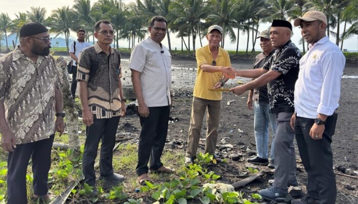Keluarga Alm Hi. Adnan Amal ‘Berfastabiqul Khairat’, Wakafkan Lahan Untuk Pendidikan Muhammadiyah