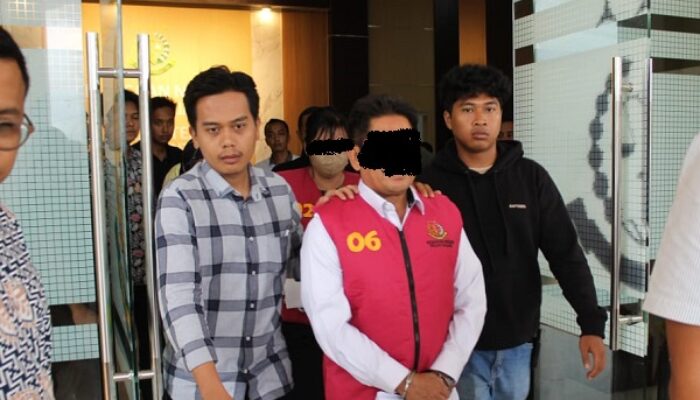 Kejari Taliabu Akhirnya Borgol Tiga Koruptor Dana Peryertaan Modal