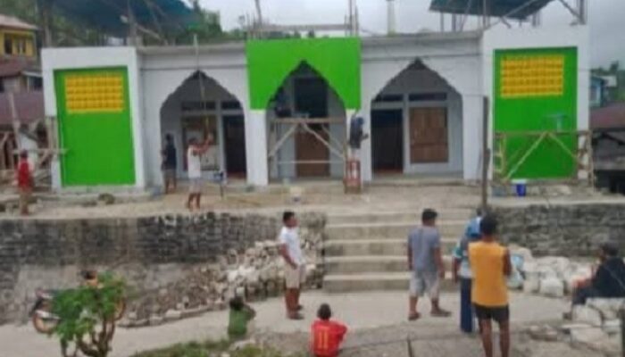 Masjid Al Habib Husein Albaar Hampir Rampung, Jamaah Sampaikan Terima Kasih ke Haji Robert