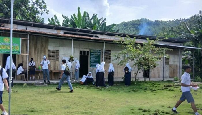 20 Tahun SMP Aliman Galao-Gisi Seperti Film Laskar Pelangi, Warga Berharap Ada Sentuhan Pemda Halut Hingga Pemprov Malut