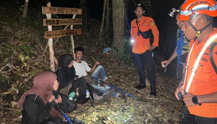 Dua Perempuan Pendaki Gamalama Cedra, Tim SAR Terpaksa Turun Evakuasi
