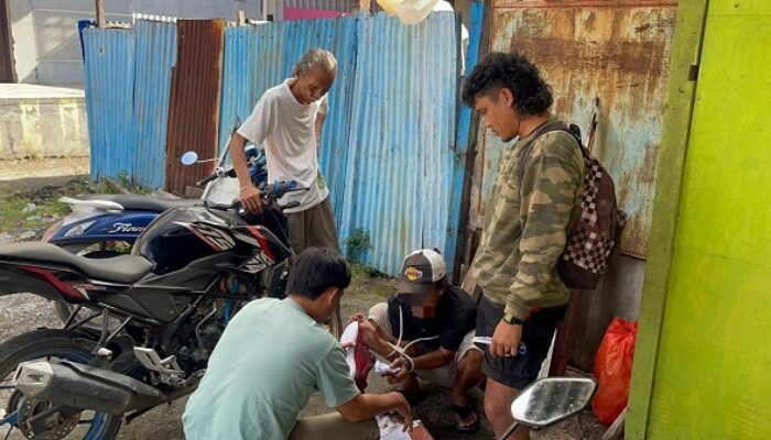 Polda Malut Tangkap Kurir Narkoba, Babuk Disimpan Dalam Sepatu