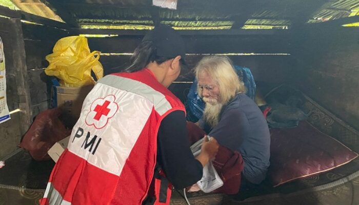 Putting Beliung Bikin 63 Warga Birinoa ‘Oleng’, PMI Halut Turun Gunung Beri Layanan Kesehatan