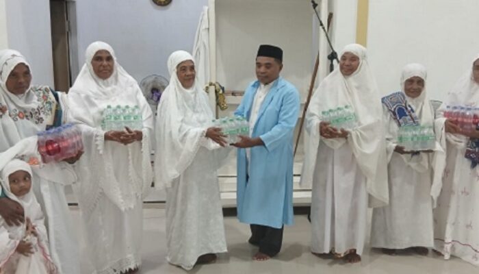 Tour Ramadhan ke Warimoi, Yayasan Al Misbach Berbagi Berkah ke Janda Hingga Badan Syar’i