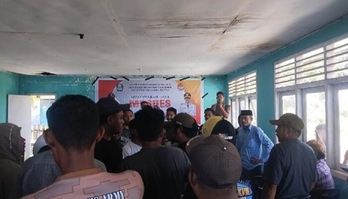 Musdes RKPDes Saketa 2026 Diwarnai Protes, Musdes RKPDes Saketa 2026 Nyaris Ricuh, Warga Paksa Kades Buka LPJ DD Tiga Tahun Berturut