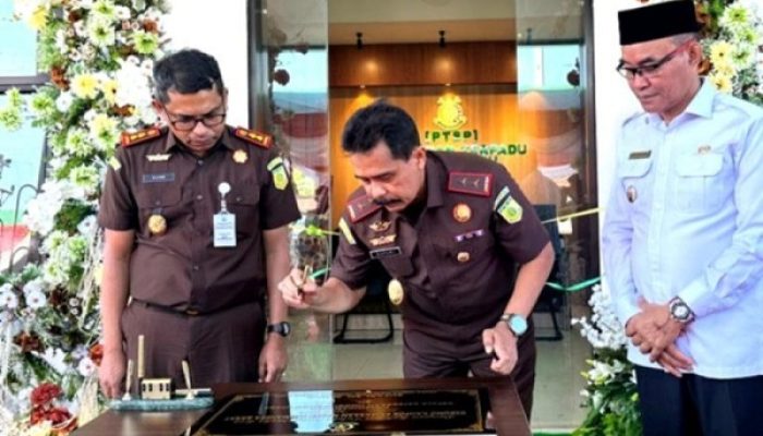 Alpa di Peresmian Gedung Kejari Halbar, Kajati Malut Nilai Kadis PMPD Halbar Tak Dukung Kegiatan Presiden