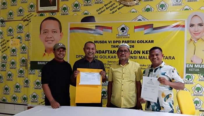 Maju Calon Ketua Golkar Malut, Anjas Taher Ambil Formulir Pendaftaran