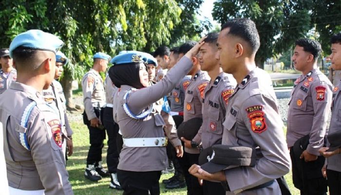 Propam Polda Malut Tertibkan Style Anggota Polres Halut, Senpi Hingga Tes Urine pun Diperiksa
