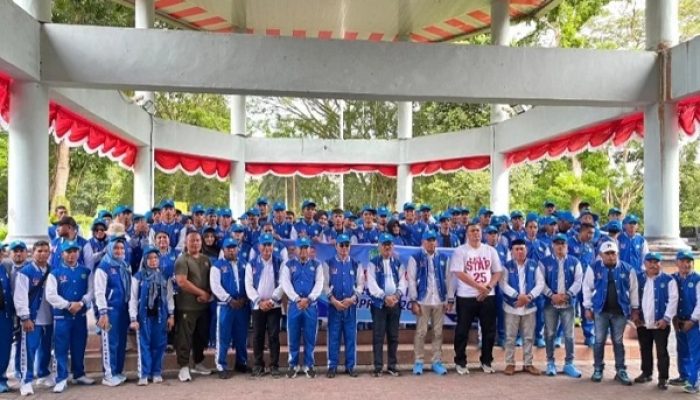 Lepas Kontingen Halbar di Ajang Porprov Malut, Bupati James Harap Atlet Bawa Pulang Setumpuk Medali
