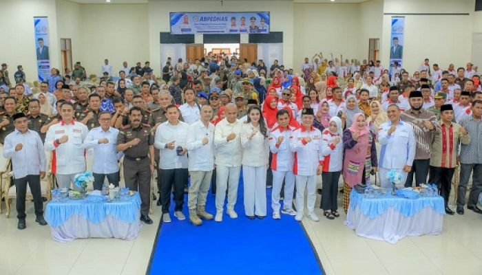 Jadi Tuan Rumah Pengukuhan ABPEDNAS se-Malut  Bupati Ikram Dorong Penguatan Tata Kelola dan Pengawasan Desa