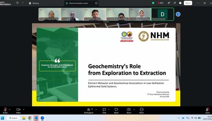 Superintendent NHM Kupas Peran Geokimia dari Eksplorasi hingga Ekstraksi dalam Webinar MGEI-SC UNG